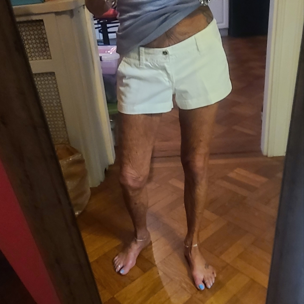 HP🔥🔥🔥White Cotton Low Rise Shorts SZ 3 Juniors D3nim type material